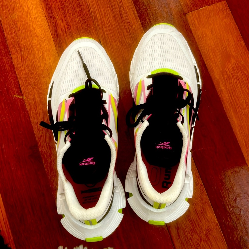 Reebok Floatzig Running Shoes - Size 9 - image 1